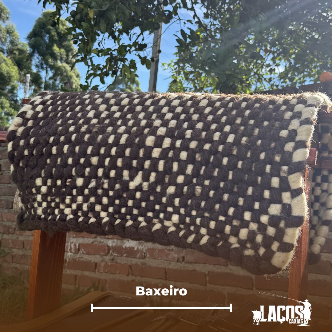 Bacheiro de Lã Trançado